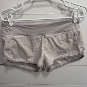 Lululemon 2.5 Speed Up Shorts Size 6